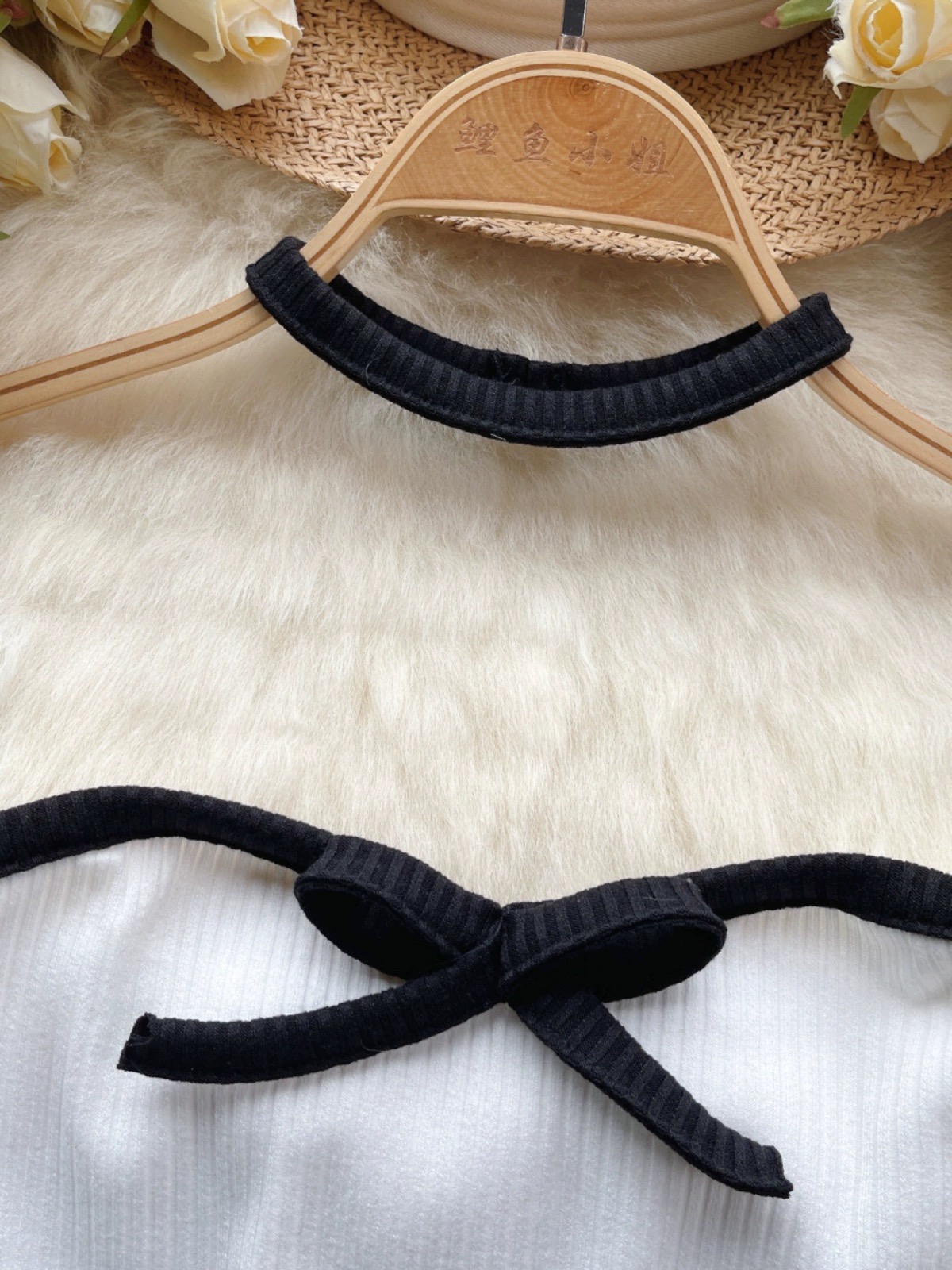 Embrace the day top KTO183 images